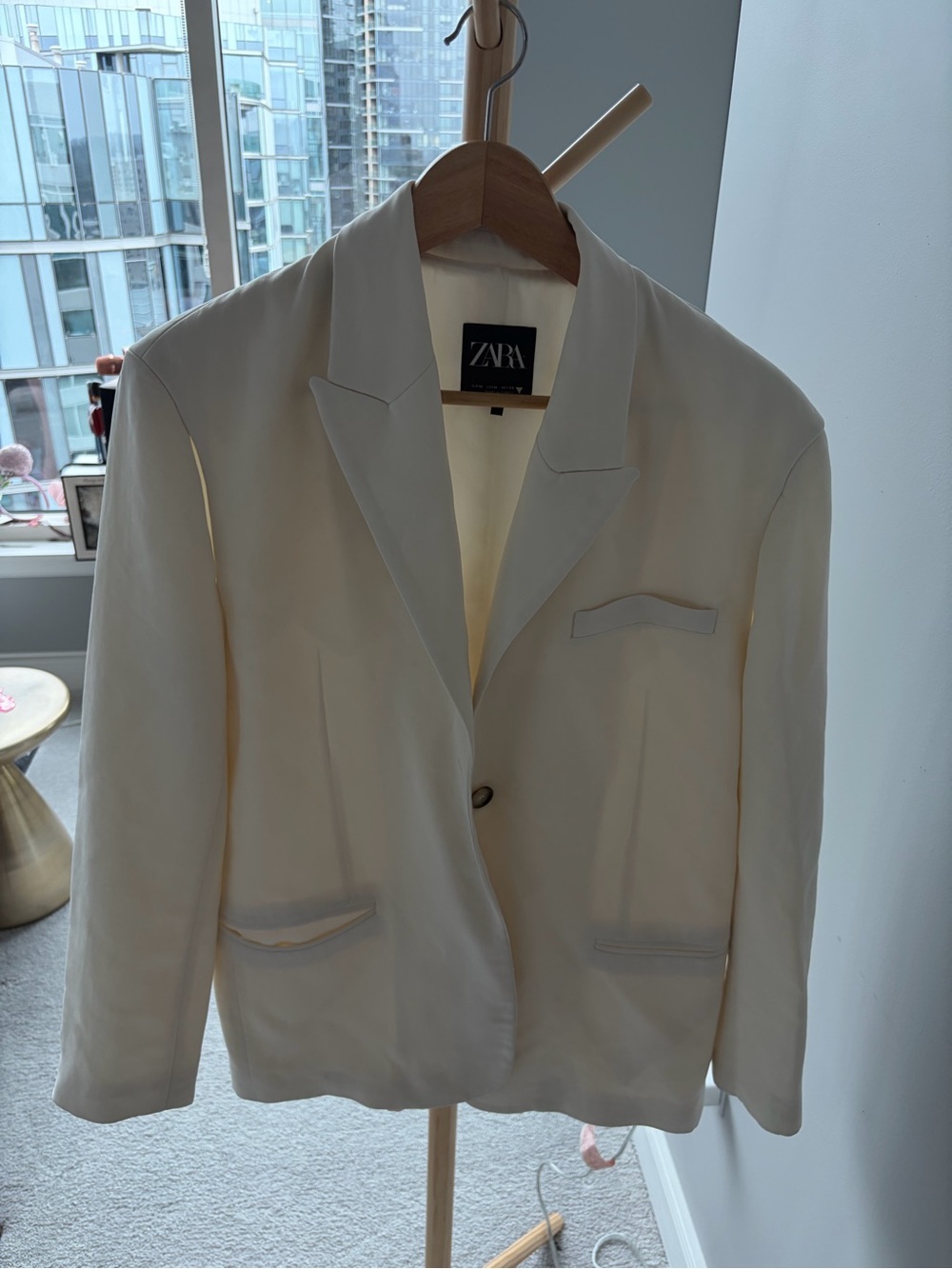Zara Cream Blazer - Single-Breasted Tailored Jacket with cool cutout details